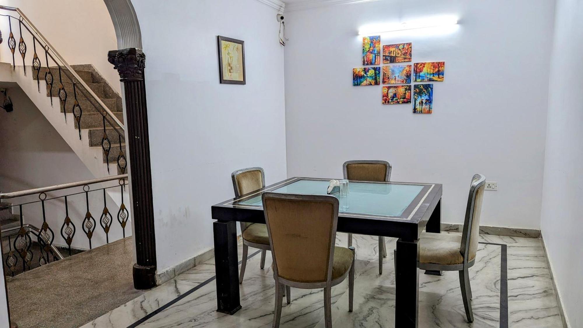 Hotel Lecston @Yashobhoomi Dwarka Sector - 25 Metro Station Delhi  Buitenkant foto