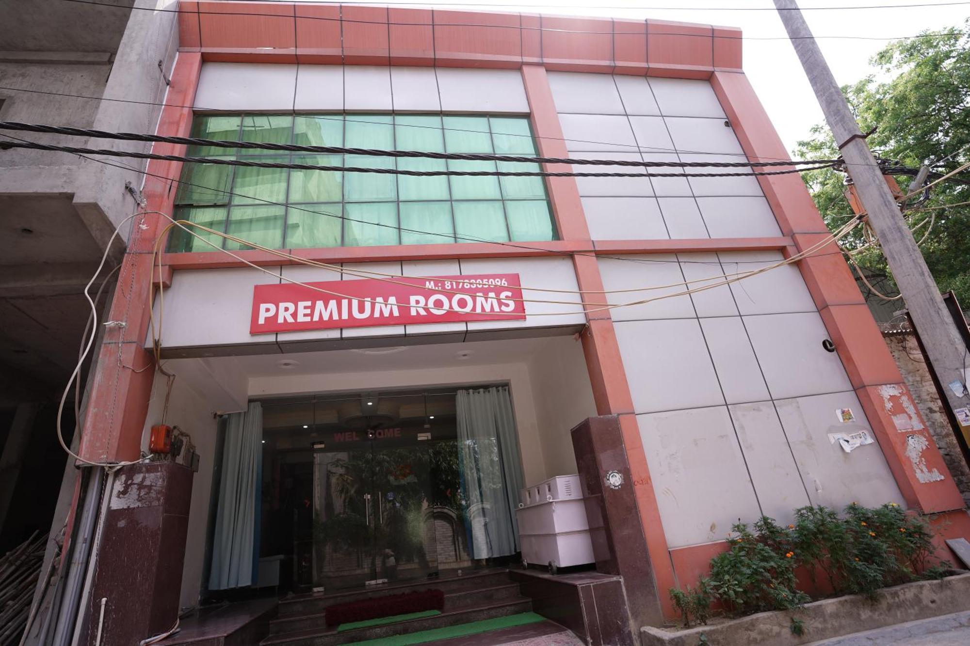 Hotel Lecston @Yashobhoomi Dwarka Sector - 25 Metro Station Delhi  Buitenkant foto